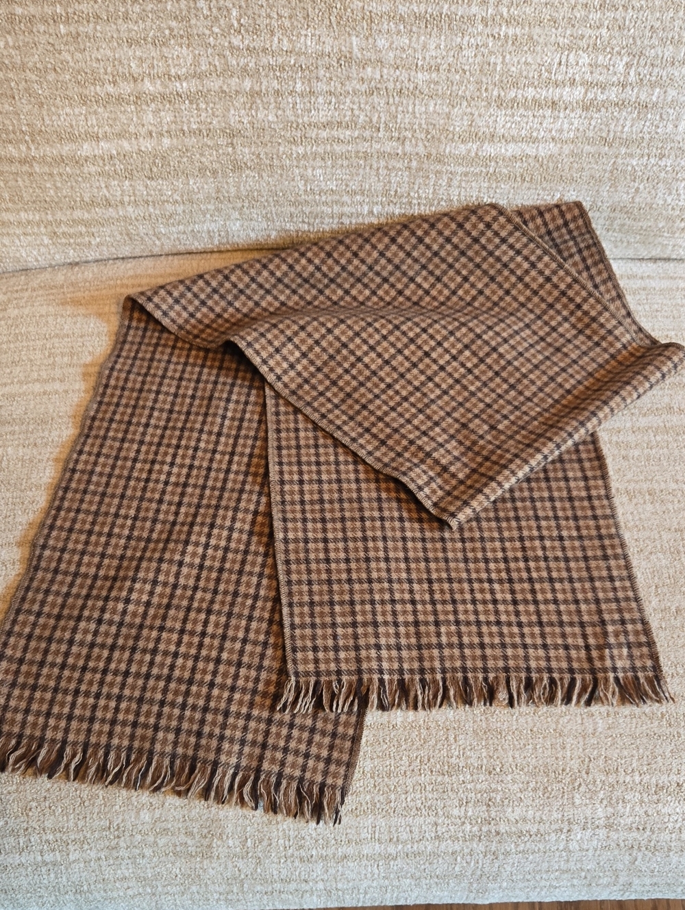 Classic Men's Brown Checked Scarf